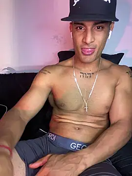 Maicol xxxx online show from 10, 3, 2026