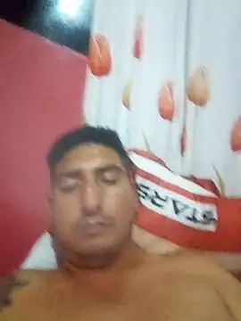 Snapshot of Yrresistible666 chatting on 7, 2, 2026 Yrresistible666 online show from 7, 2, 2026