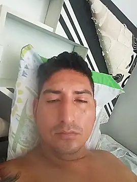 Snapshot of Yrresistible666 chatting on 12, 2, 2026 Yrresistible666 online show from 12, 2, 2026