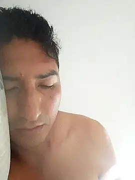 Snapshot of Yrresistible666 chatting on 9, 3, 2026 Yrresistible666 online show from 9, 3, 2026