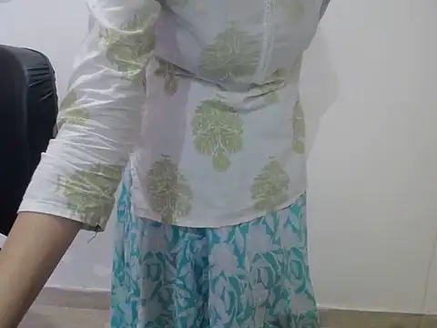 Snapshot of Farhana_beautyfull chatting on 15, 4, 2026 Farhana beautyfull online show from 15, 4, 2026