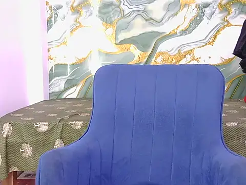 Snapshot of bold-smirthii chatting on 21, 12, 2025 bold-smirthii online show from 21, 12, 2025