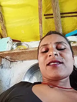 Snapshot of Cuty_priti chatting on 1, 3, 2026 Cuty priti online show from 1, 3, 2026