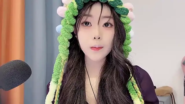 Snapshot of smalldaisy chatting on 3, 2, 2026 smalldaisy online show from 3, 2, 2026