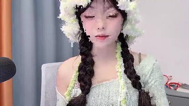 Snapshot of smalldaisy chatting on 19, 3, 2026 smalldaisy online show from 19, 3, 2026