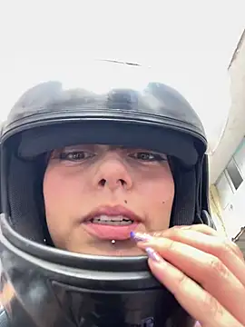 Snapshot of CamiTeaseX_ chatting on 4, 3, 2026 CamiTeaseX online show from 4, 3, 2026