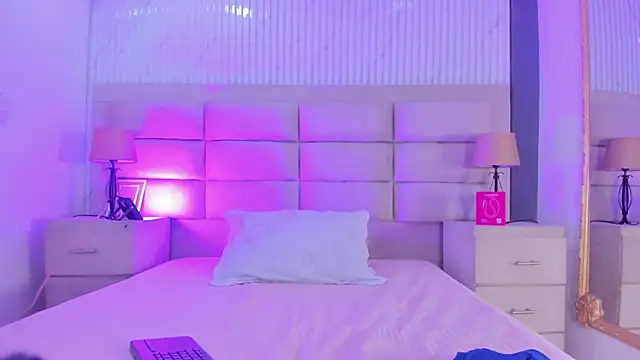 Snapshot of ManuelaEvans_ chatting on 19, 2, 2026 ManuelaEvans online show from 19, 2, 2026