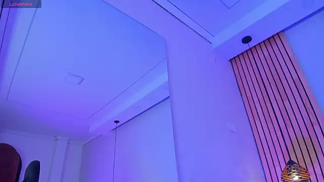 Snapshot of Charlotteinpole chatting on 21, 3, 2026 Charlotteinpole online show from 21, 3, 2026