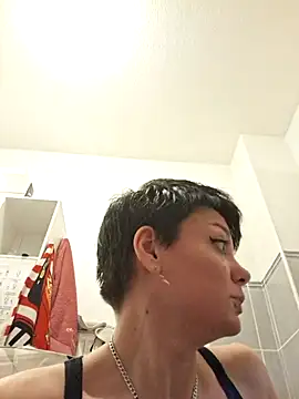 Snapshot of Angel34-83 chatting on 10, 2, 2026 Angel34-83 online show from 10, 2, 2026