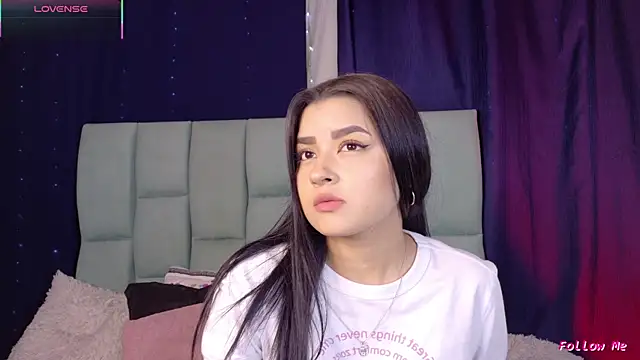 Emilyy05  online show from 17, 4, 2026