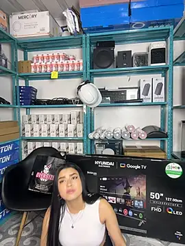 Snapshot of Emilyy05_ chatting on 5, 6, 2026 Emilyy05 online show from 5, 6, 2026