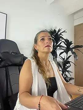 JennaMilf  online show from 2, 8, 2026