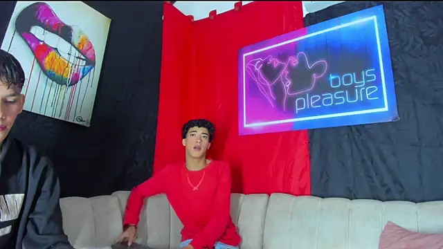 Snapshot of Pleasure_boys_hot chatting on 9, 1, 2026 Pleasure boys hot online show from 9, 1, 2026