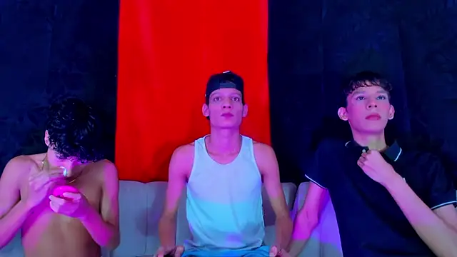 Snapshot of Pleasure_boys_hot chatting on 15, 2, 2026 Pleasure boys hot online show from 15, 2, 2026