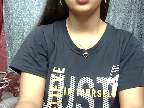 cute Dirty Diva online show from 2, 5, 2026