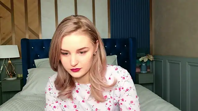 Snapshot of Molly_Voss chatting on 18, 1, 2026 Molly Voss online show from 18, 1, 2026