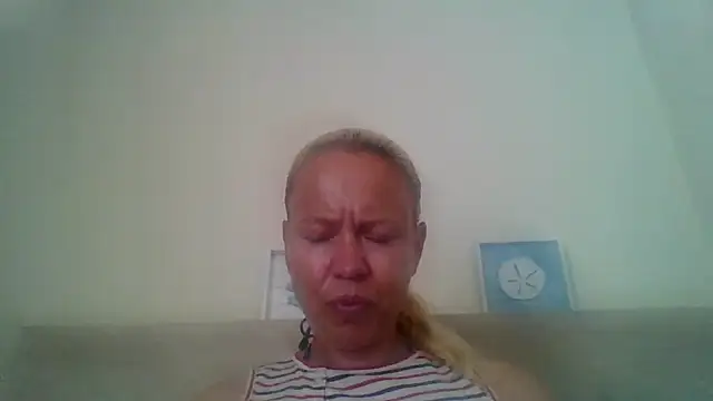 jennyblondeuk online show from 4, 5, 2026