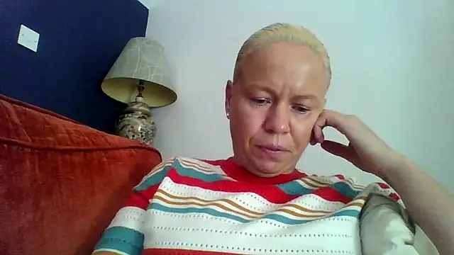jennyblondeuk online show from 30, 7, 2026