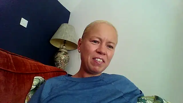 jennyblondeuk online show from 1, 8, 2026