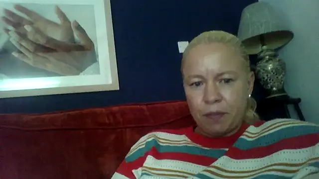 jennyblondeuk online show from 5, 8, 2026