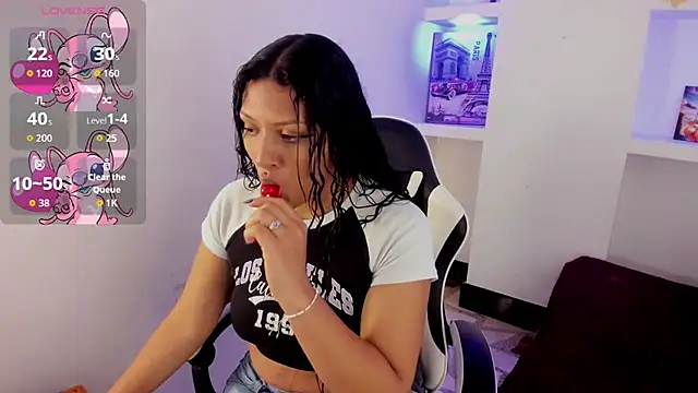 ashley-17 online show from 20, 3, 2026