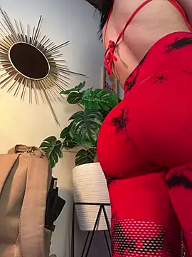  zoe bakerr online show from 8, 7, 2026