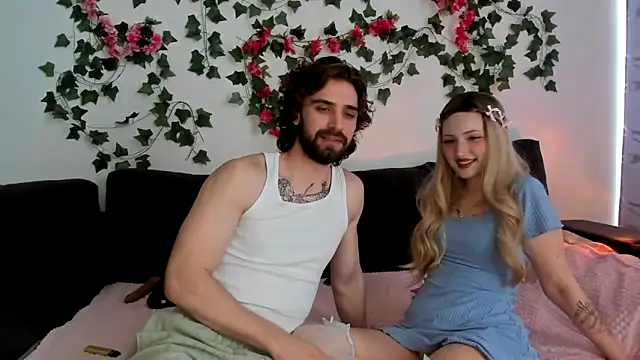 Snapshot of Stacy_Liam chatting on 7, 3, 2026 Stacy Liam online show from 7, 3, 2026