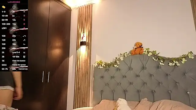 cute emmma online show from 6, 5, 2026