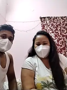 Snapshot of DesiSeductress chatting on 8, 1, 2026 DesiSeductress online show from 8, 1, 2026