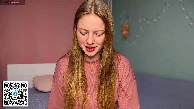 Snapshot of steffi_meoww chatting on 8, 2, 2026 steffi meoww online show from 8, 2, 2026