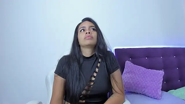 Snapshot of Megansweetcome chatting on 3, 3, 2026 Megansweetcome online show from 3, 3, 2026