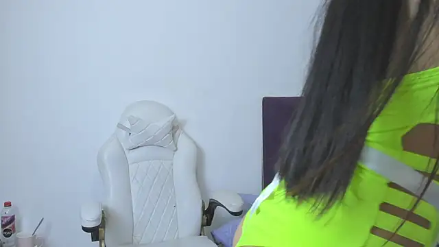 Snapshot of Megansweetcome chatting on 17, 3, 2026 Megansweetcome online show from 17, 3, 2026