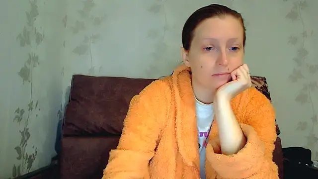 Snapshot of CrystallAngel chatting on 10, 1, 2026 CrystallAngel online show from 10, 1, 2026