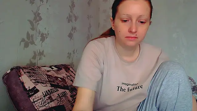 Snapshot of CrystallAngel chatting on 1, 2, 2026 CrystallAngel online show from 1, 2, 2026