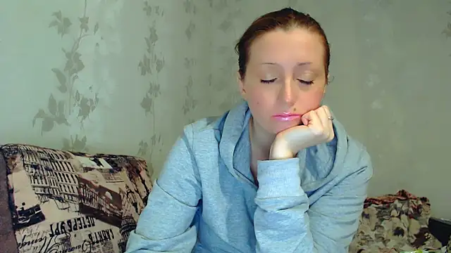 Snapshot of CrystallAngel chatting on 7, 2, 2026 CrystallAngel online show from 7, 2, 2026