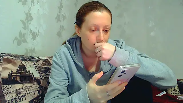 Snapshot of CrystallAngel chatting on 17, 2, 2026 CrystallAngel online show from 17, 2, 2026