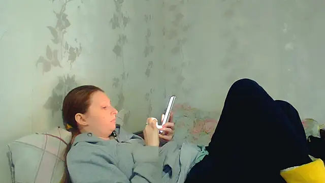 Snapshot of CrystallAngel chatting on 21, 3, 2026 CrystallAngel online show from 21, 3, 2026