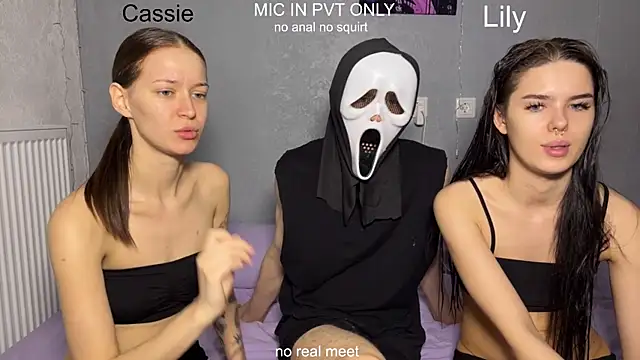 girls secrets online show from 7, 4, 2026