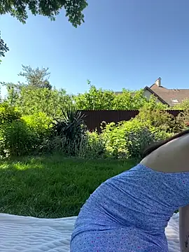 LuxBrunette  online show from 5, 6, 2026