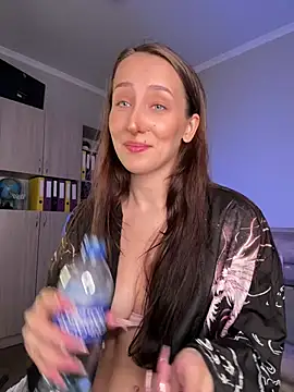 LuxBrunette  online show from 29, 6, 2026