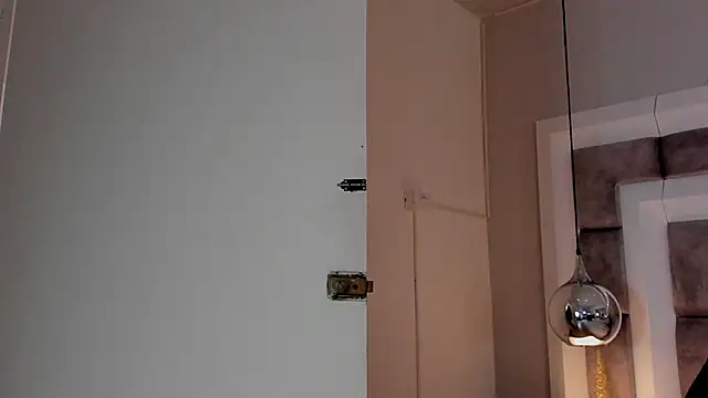 ElenaWatsonn online show from 5, 1, 2026