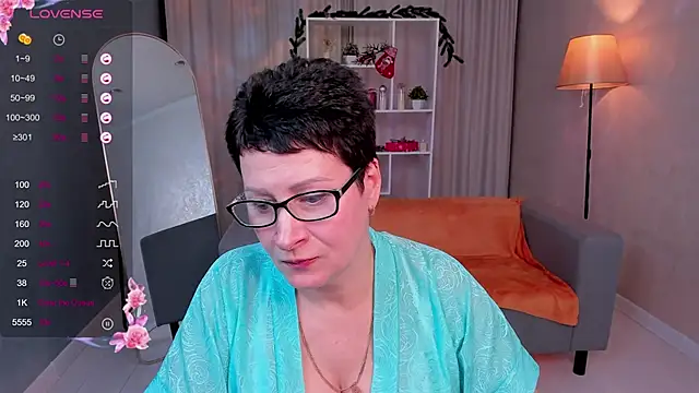 Snapshot of JennyMons chatting on 12, 1, 2026 JennyMons online show from 12, 1, 2026