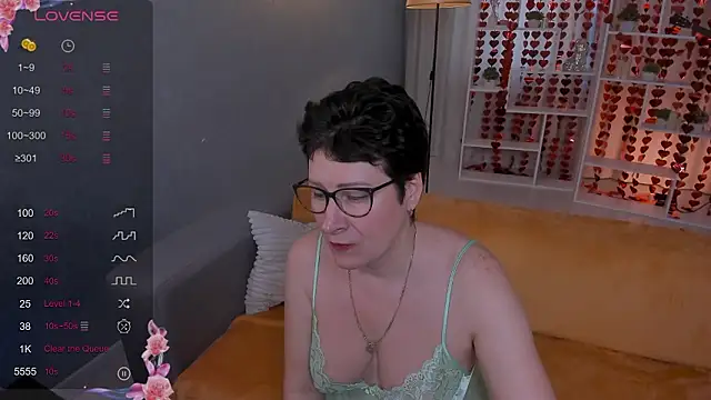 Snapshot of JennyMons chatting on 11, 2, 2026 JennyMons online show from 11, 2, 2026