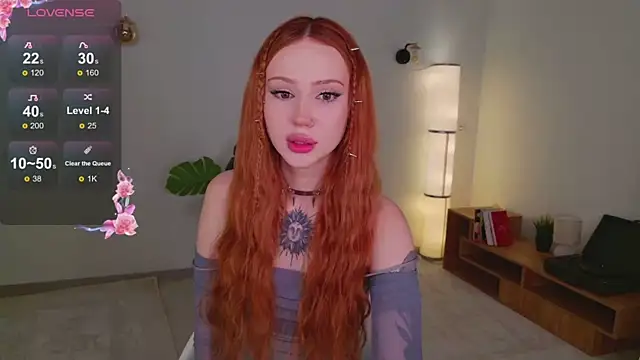 Snapshot of Zoe__Page chatting on 5, 3, 2026 Zoe Page online show from 5, 3, 2026