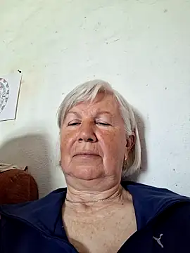 KlaudiaDarling online show from 4, 5, 2026