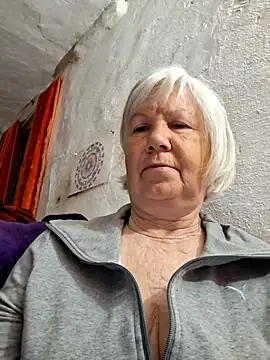 KlaudiaDarling online show from 8, 5, 2026