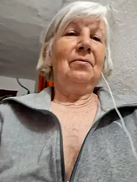 KlaudiaDarling online show from 9, 5, 2026