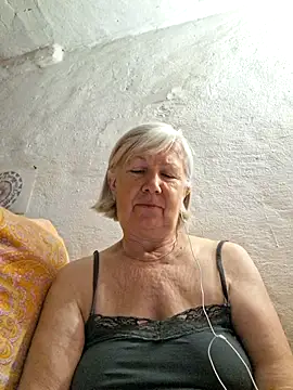 KlaudiaDarling online show from 7, 6, 2026