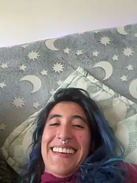 Snapshot of LunaisBack chatting on 21, 3, 2026 LunaisBack online show from 21, 3, 2026