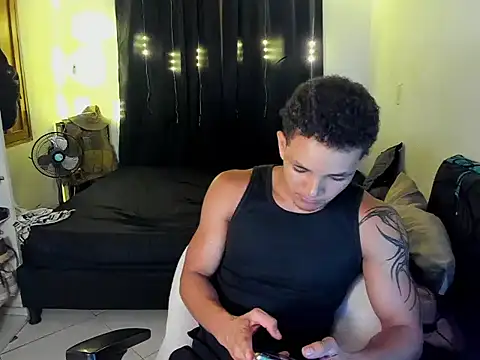 Snapshot of Dres4U chatting on 18, 3, 2026 Dres4U online show from 18, 3, 2026